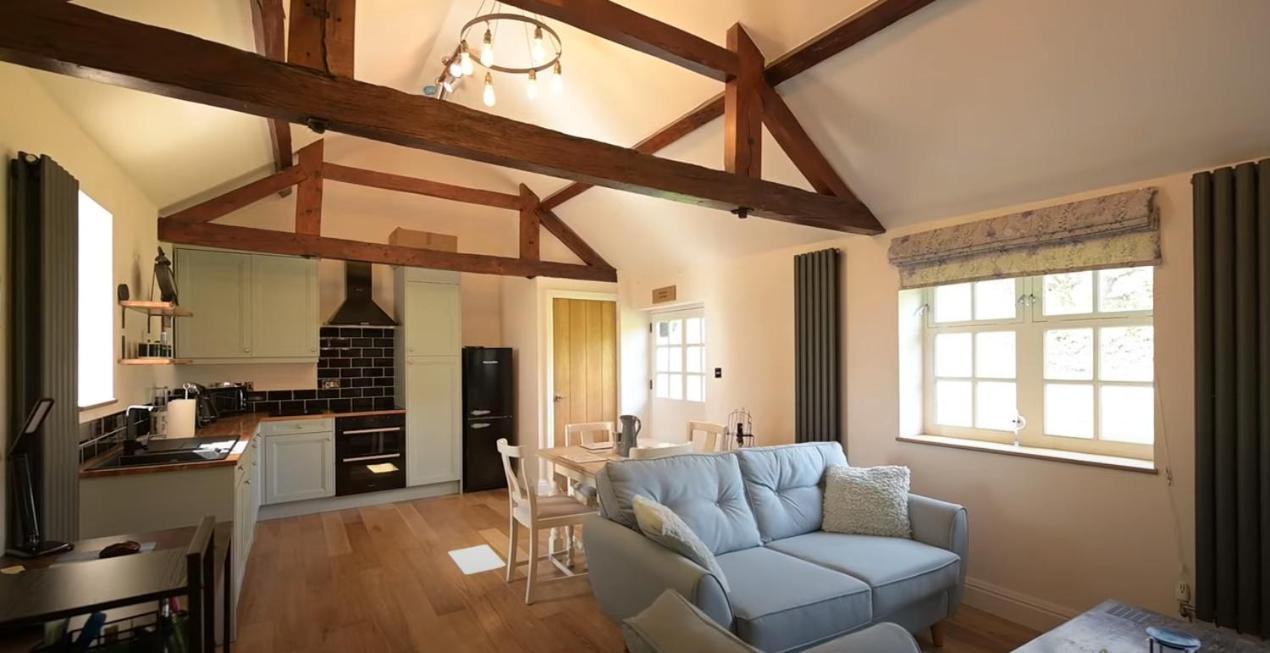 Apartment Beautiful 2 Bed Picturesque Tranquil Setting